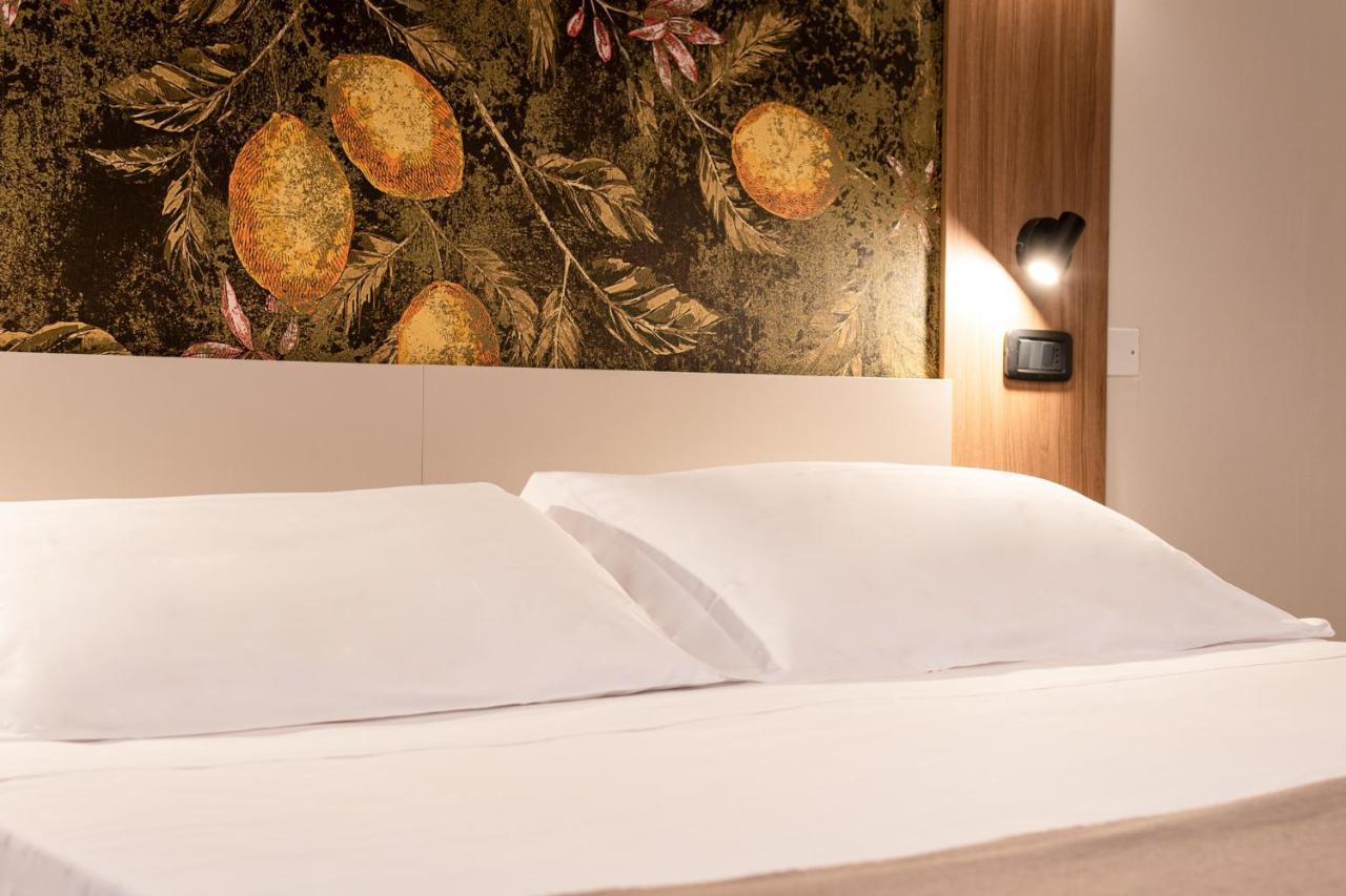 Continental B&B City Hotel บิบิโอเน ภายนอก รูปภาพ