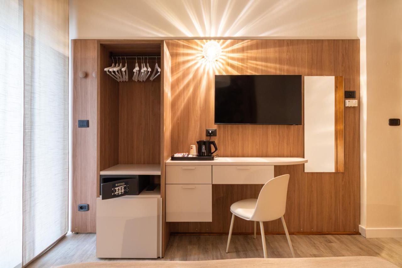 Continental B&B City Hotel บิบิโอเน ภายนอก รูปภาพ