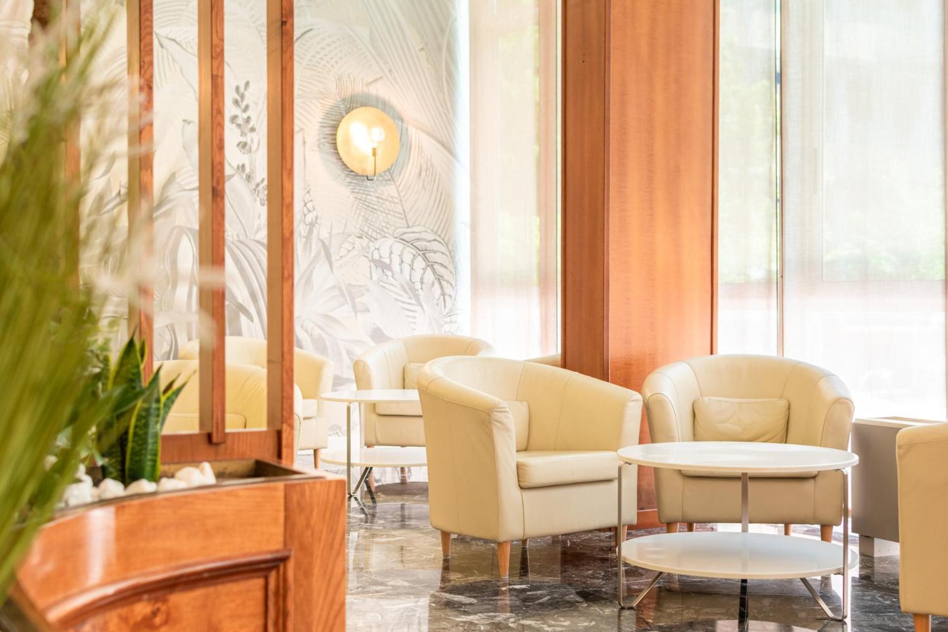 Continental B&B City Hotel บิบิโอเน ภายนอก รูปภาพ