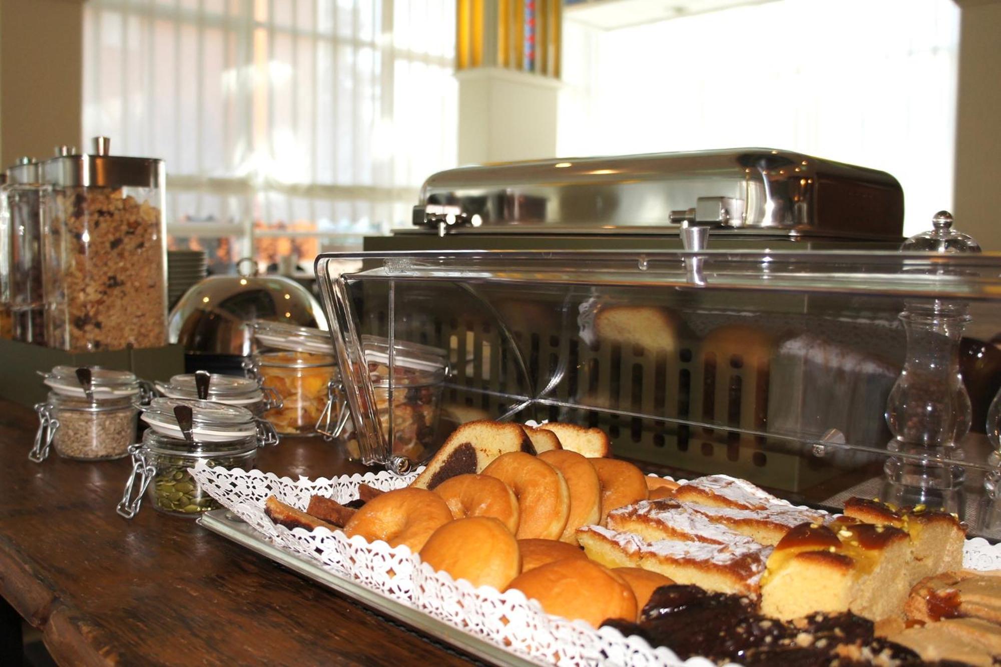 Continental B&B City Hotel บิบิโอเน ภายนอก รูปภาพ